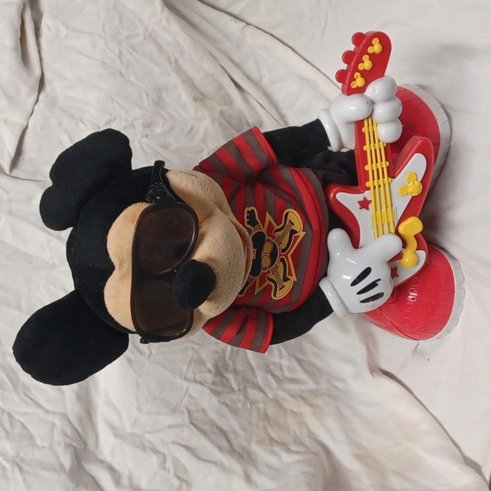 Rockin roll micky